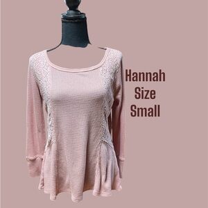 LACE BACK LONG SLEEVE WAFFLE PATTERN TOO BY HANNAH SIZE SMALL GENTLY WORN
